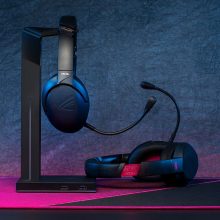 rog_electro_punk_scenario_photo_headset